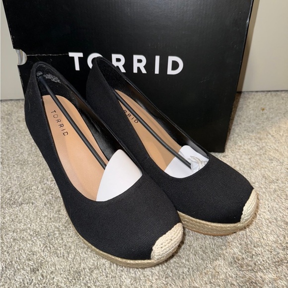 Torrid Black Canvas Wedge Espadrilles - Picture 2 of 9